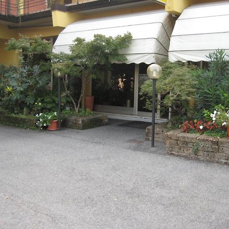 Hotel Marchina เบรเชีย ภายนอก รูปภาพ