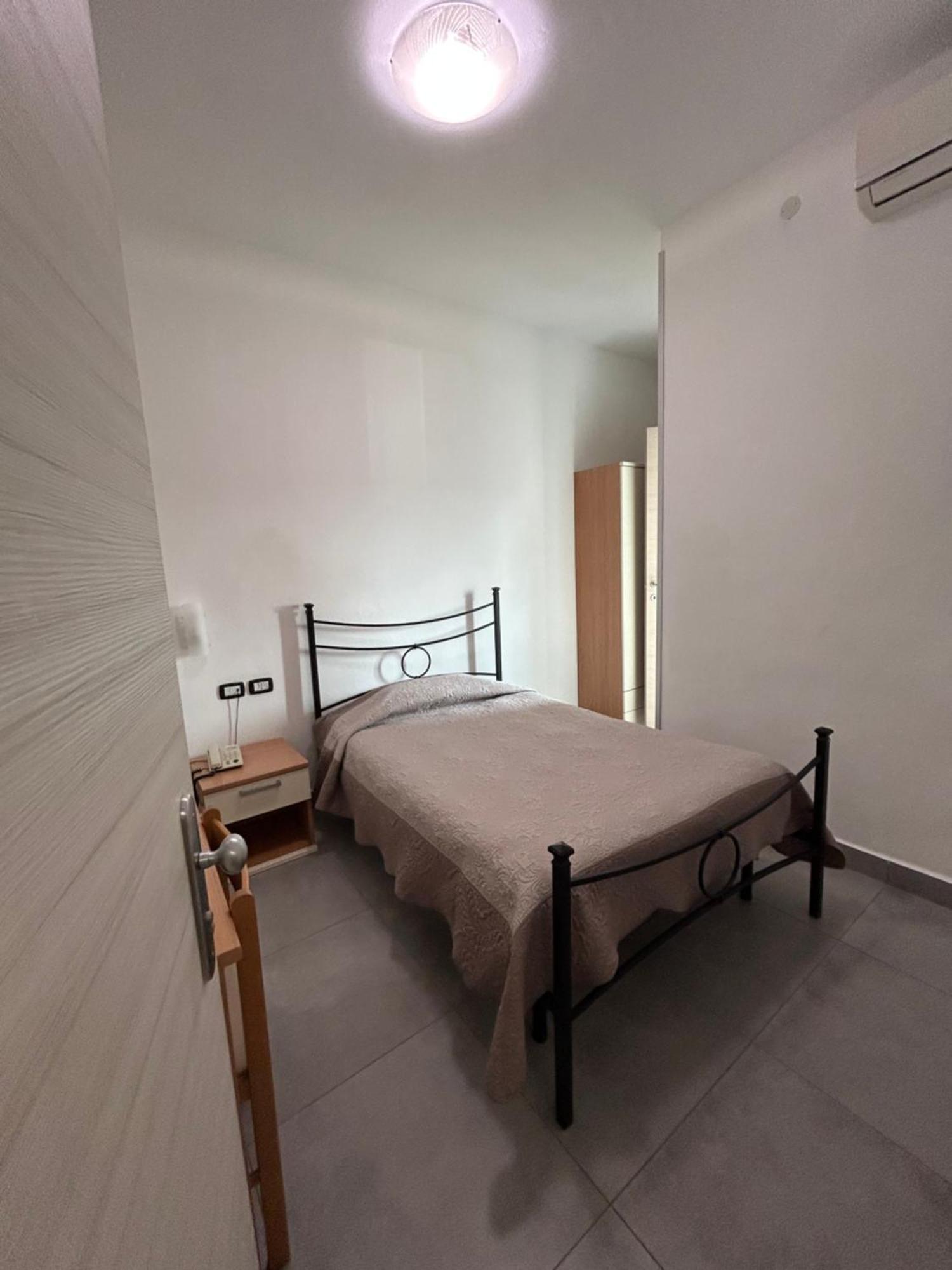 Hotel Marchina เบรเชีย ภายนอก รูปภาพ